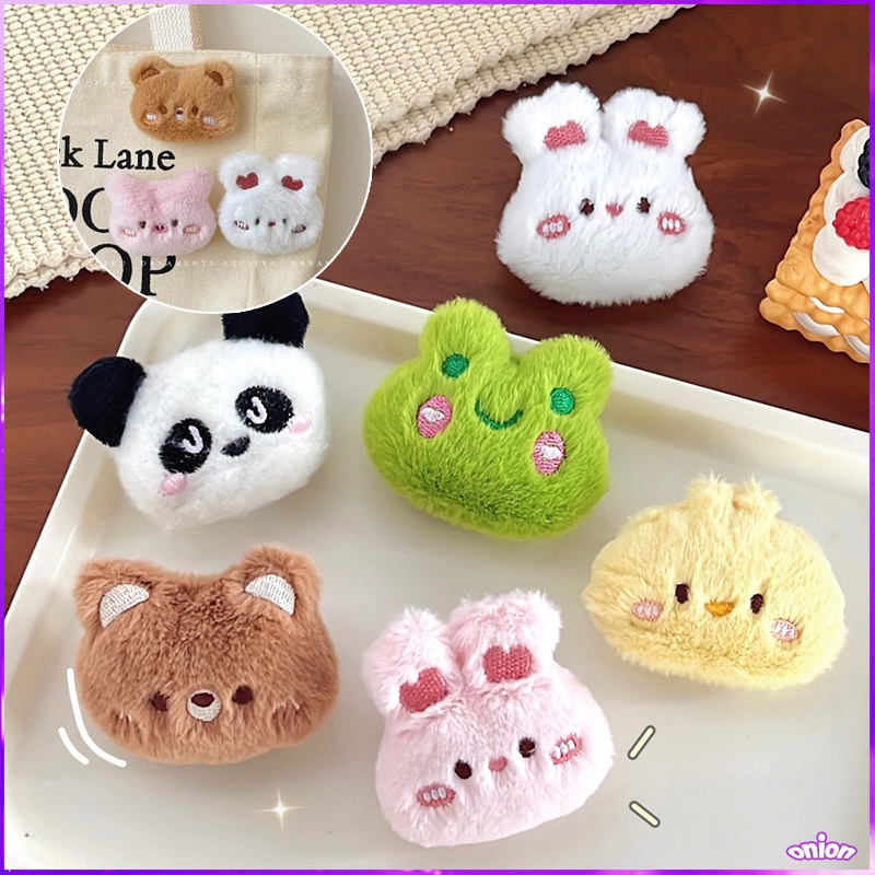 ในไทย💖เข็มกลัดตุ๊กตาสัตว์น่ารักขนาดเล็ก สําหรับตกแต่งกระเป๋านักเรียนเหมาะกับของขวัญวันเกิด