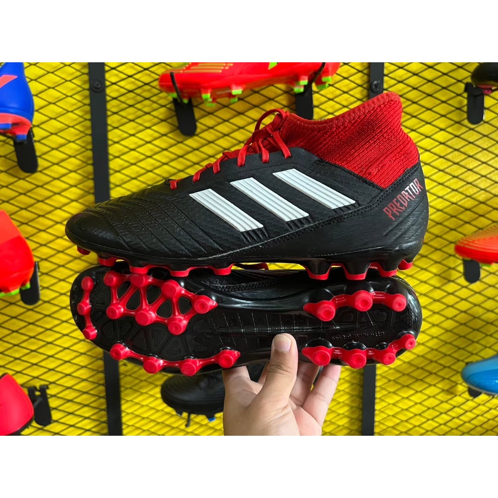 รองเท้าฟุตบอลมือสอง Adidas ไซส์280/44