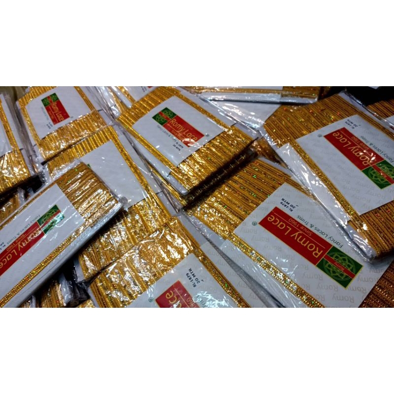 ริบบิ้น Romy 1879 ลายเลื่อม กว้าง 1 CM ยาว  20 เมตร และ แบ่งขาย 9 เมตร