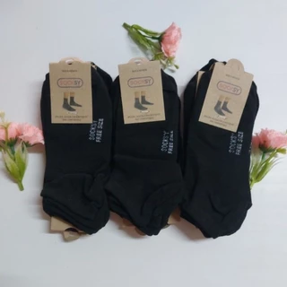 ถุงเท้าข้อสั้น แบรนด์socksy. คุณภาพดีมาก กำลังเป็นที่นิยม ขายยกโหลค่ะ 12คู่ราคา110บาทค่ะ