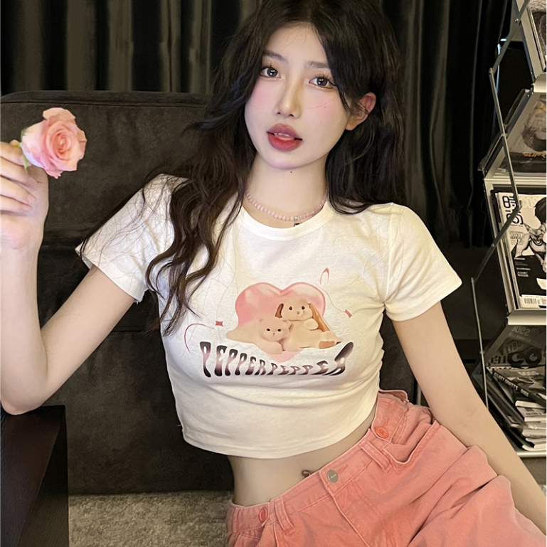 NAYIGUOJI ส่งไวจากไทย เสื้อครอปเอวลอย แขนสั้น คอกลม สกรีนลาย สำหรับผู้หญิง