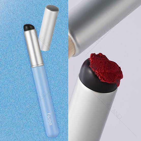 [สินค้าของแท้100% พร้อมส่งทันที] Fwee  fwee Fingerlike Lip Brush