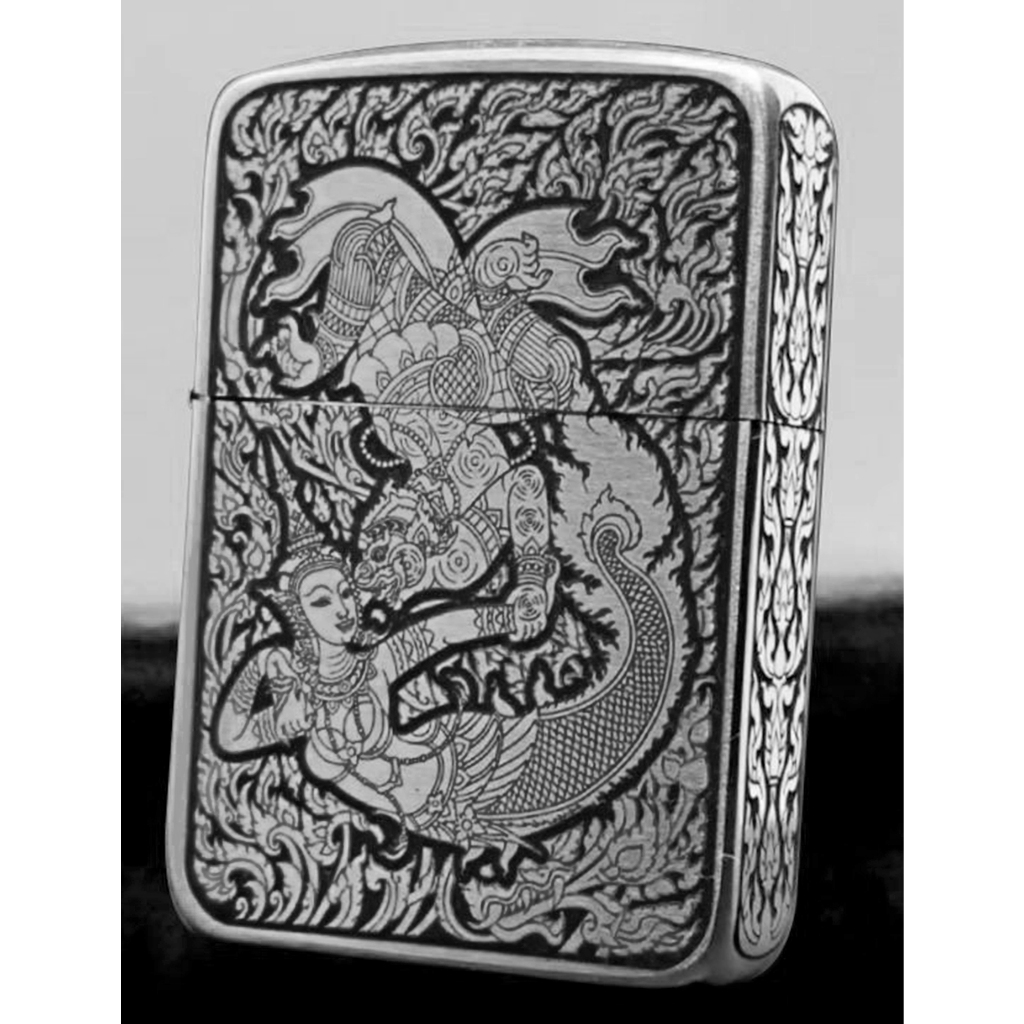 Zippo Replica Brass 1941 ของแท้ สีเงินด้าน ยิงเลเซอร์ ลายหนุมานกับสุพรรณมัจฉา 5 ด้าน