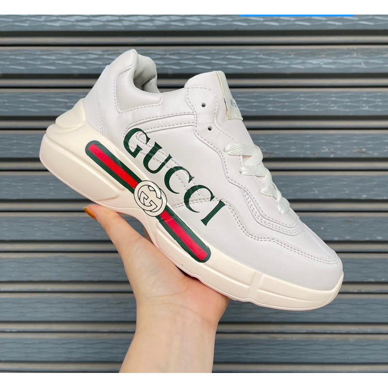 รองเท้าผ้าใบG.G ลายน่ารัก😍สินค้าพร้อมส่ง[36-43] เบาใส่สบาย100%