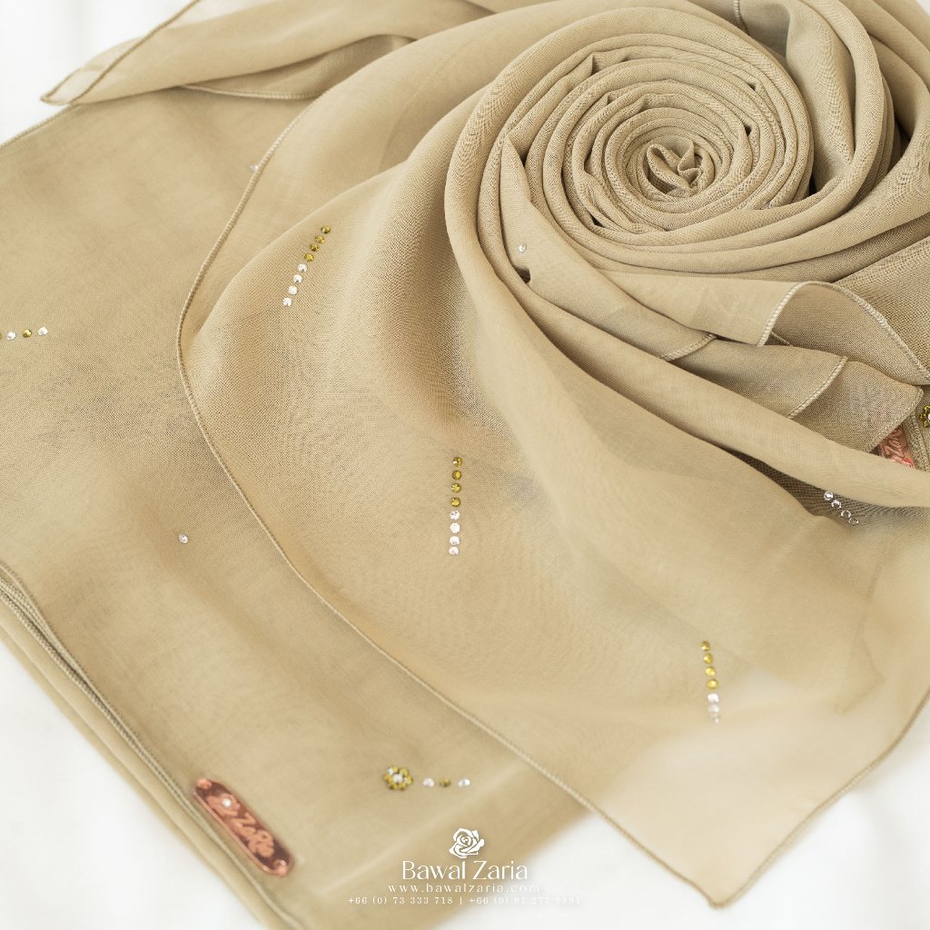 ZARIA Crystal Bawal ผ้าคลุมบาวาประดับคริสตัล - สีเขียวกากี (คละลาย)