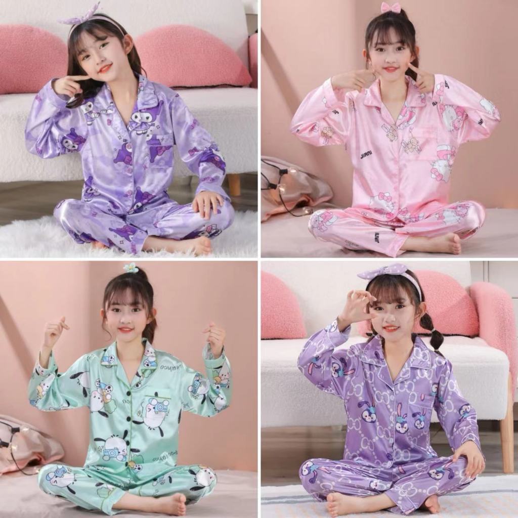 ชุดนอนเด็ก เสื้อผ้าสาวๆ ชุดนอนเด็กผู้หญิง ชุดนอนผ้าซาติน ลายการ์ตูนน่ารัก เนื้อผ้ามีความนุ่มสบาย 95~150cm