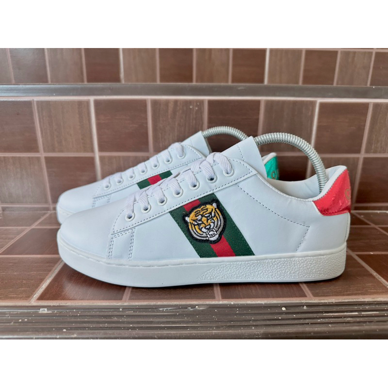 รองเท้ามือสอง✌️กุชซี่ Gu c ci 🐯size:42/26