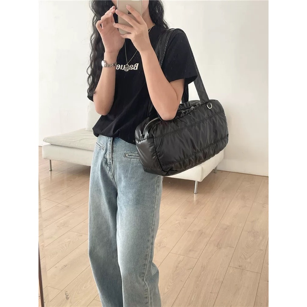 BAG-PILOW ✨ กระเป๋าถือ สะพายข้าง กระเป๋าผู้หญิง กระเป๋าทรงหมอน พร้อมส่ง 2 สี