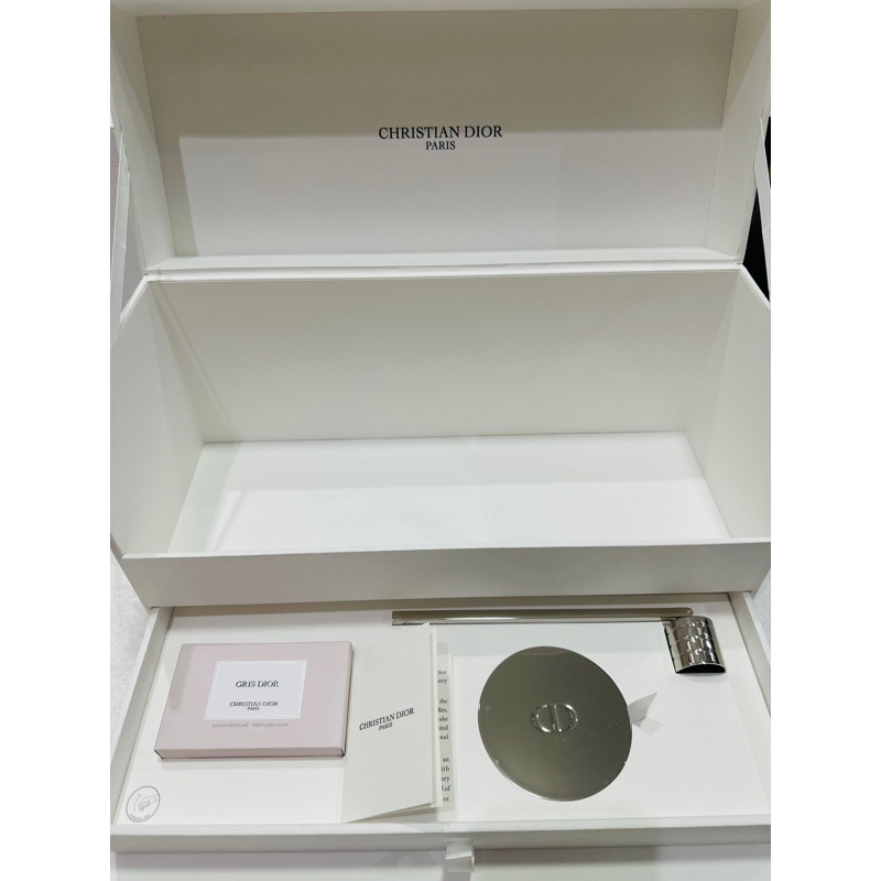 [🔥ส่วนลด20%] ป้ายไทย Premium Gift  GRIS DIOR แยกขายจากเซ็ท