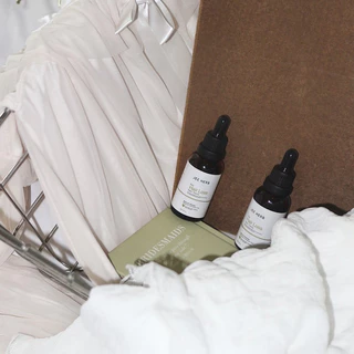 แฮร์โทนิคจีเฮิร์บ 1 แถม 1 [ 2ขวด ] เซรั่มจีเฮิร์บ ขนาด 30 ml. ผมดกดำ ผมสวยสุขภาพดี เซรั่มแฮร์โทนิค
