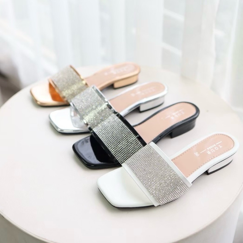 YOURSHOES M31 / รองเท้าส้นเตี้ย รองเท้าแต่งเพชร