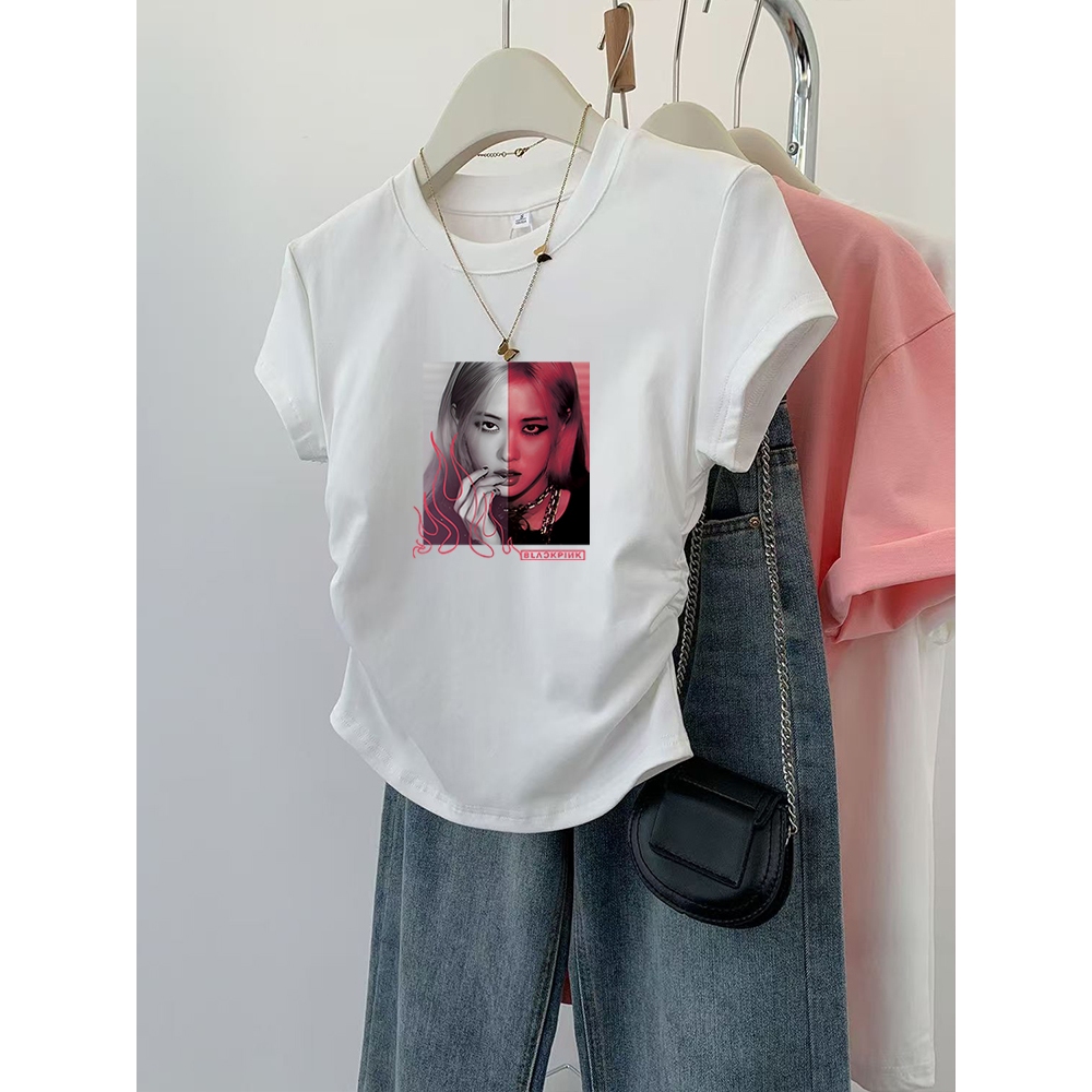 กรุงเทพจัดส่งสินค้า เสื้อยืดครอป แขนสั้น เวอร์ชั่นเกาหลีของกระแสน้ำแน่นเข้ารูปพอดีสั้นเอวสูงบางผู้หญิงด้านบน M-4XL