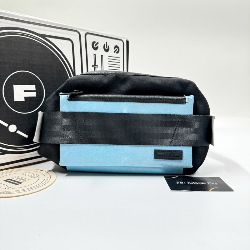 Freitag Dixon ผ้าขาวออกฟ้าอ่อน🐬