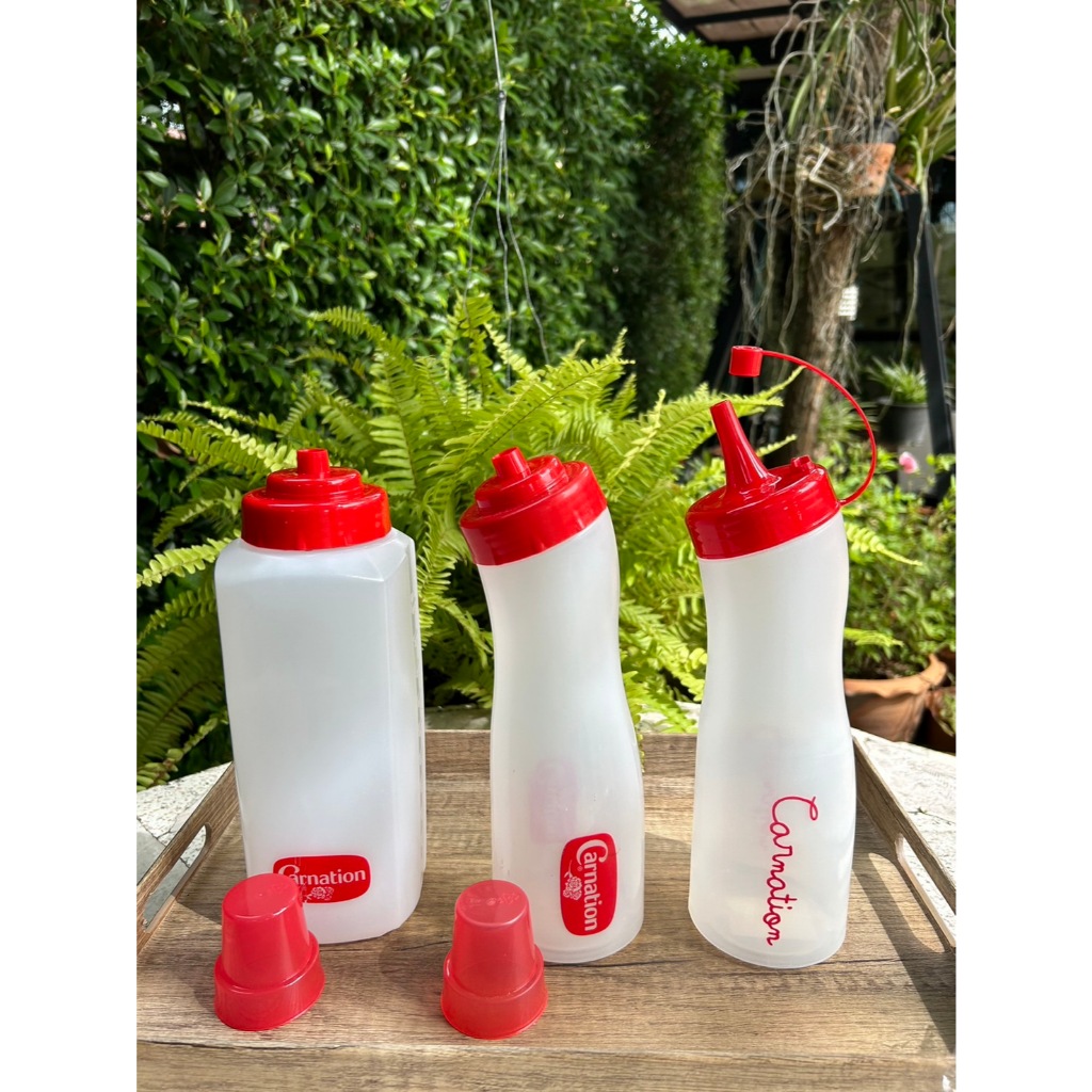 ขวดบีบซอส ขวดบีบนม คาร์เนชั่น ความจุ 750ml 1000ml 1200ml (มี 4 รุ่นให้เลือกใช้) สินค้าพร้อมส่งทันที