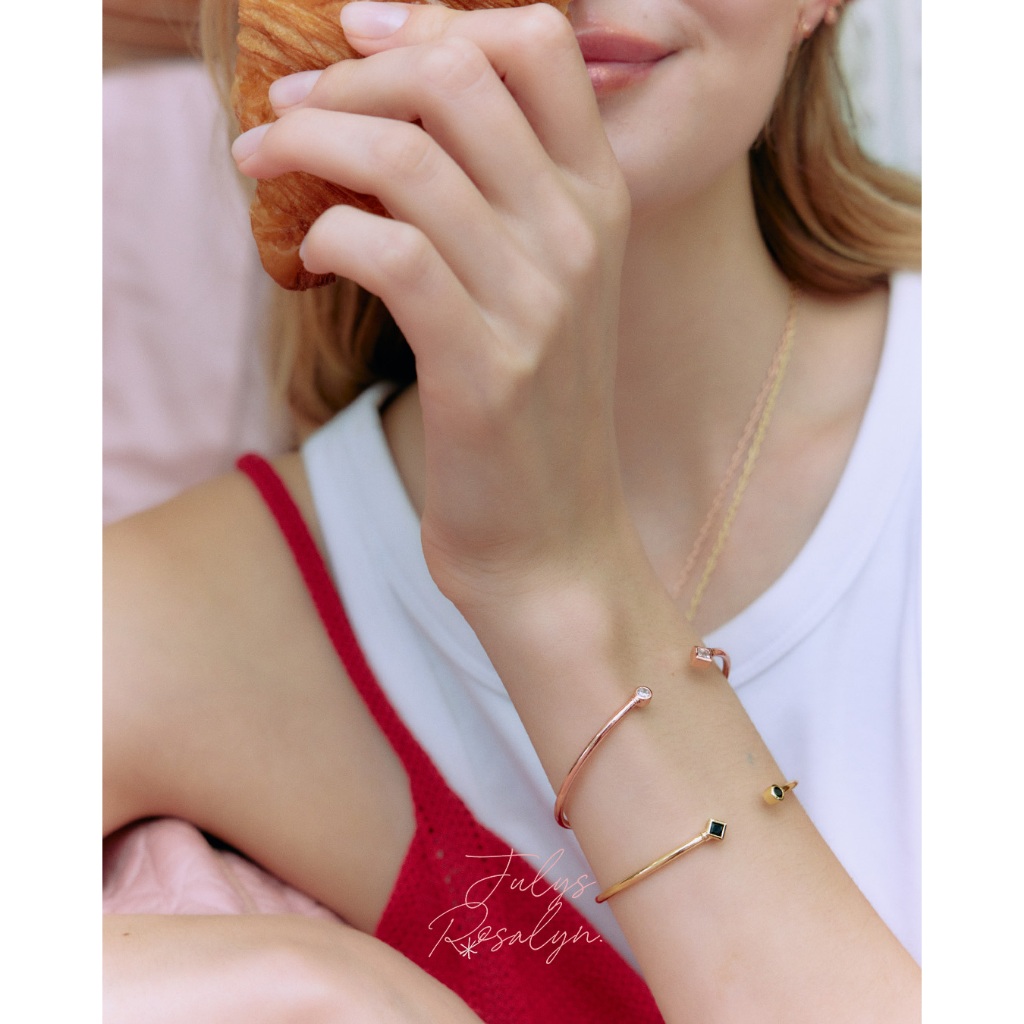 Julys - daisy and rose bracelet