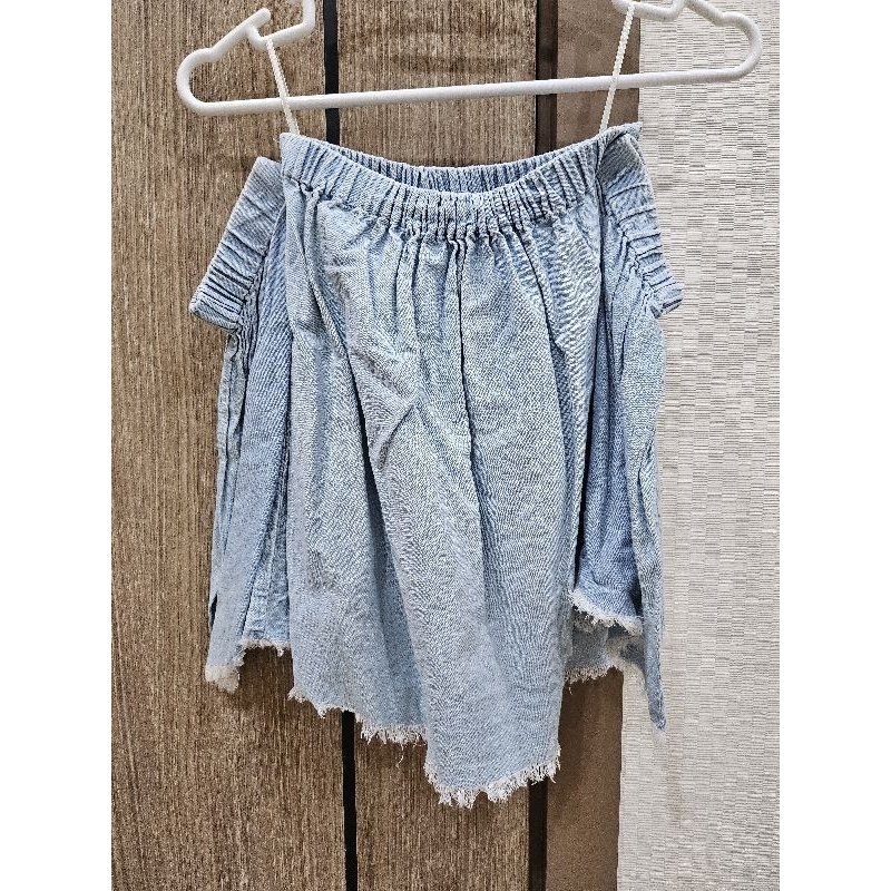 พร้อมส่ง!! เสื้อเปิดไหล่ Jaspal