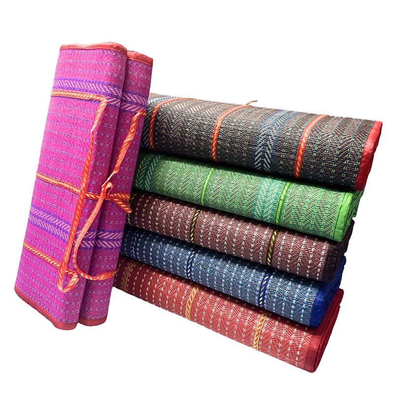 พกพาสะดวกใช้งานทนทานต่อการใช้งาน เสื่อพารา 4พับใหญ่ ขนาด 180*200 พกพาสะดวกใช้งานงายทนทานต่อการใช้งาน