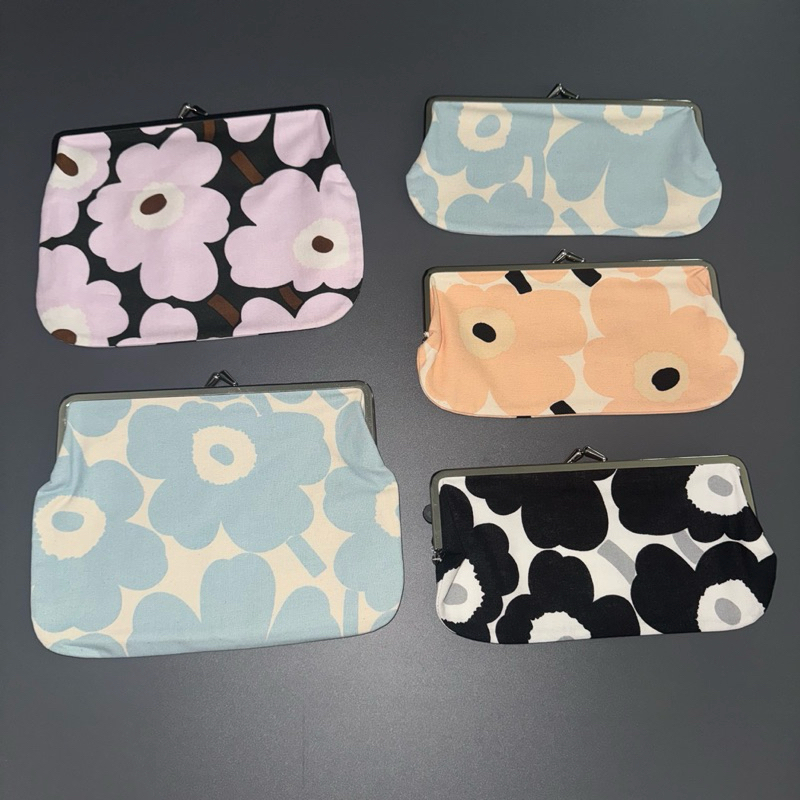 พร้อมส่ง Marimekko Puolikas Kukkaro bag (Size M/L) ของแท้100%