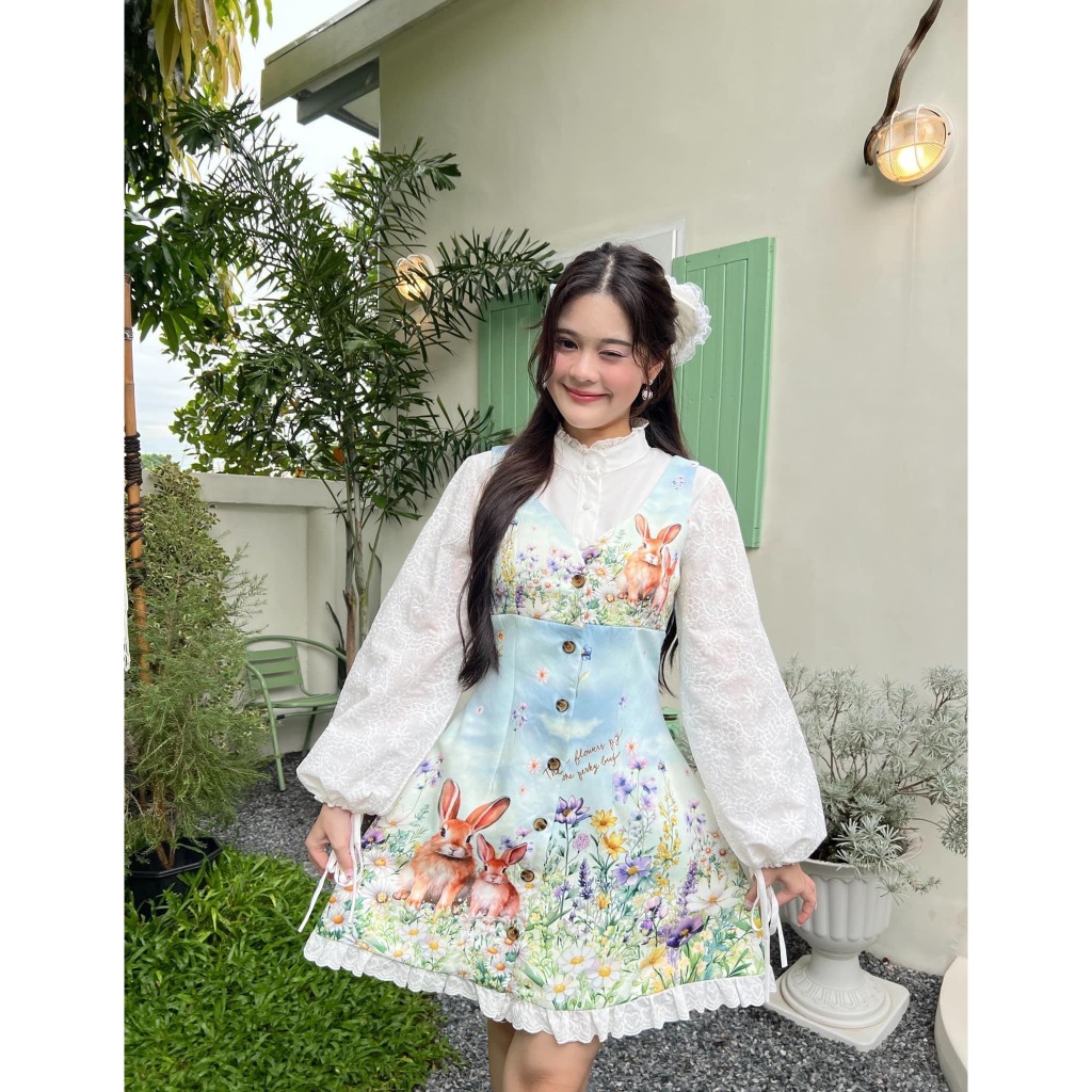 BLT BRAND SP715 การันตีเสื้อผ้าแบรนด์แท้ ชุดเดรสสีฟ้าพิมพ์ลายมาพร้อมกับเสื้อตัวในสีขาวแขนยาวได้ 2 ชิ้น น่ารักใส่ไปเที่ยว