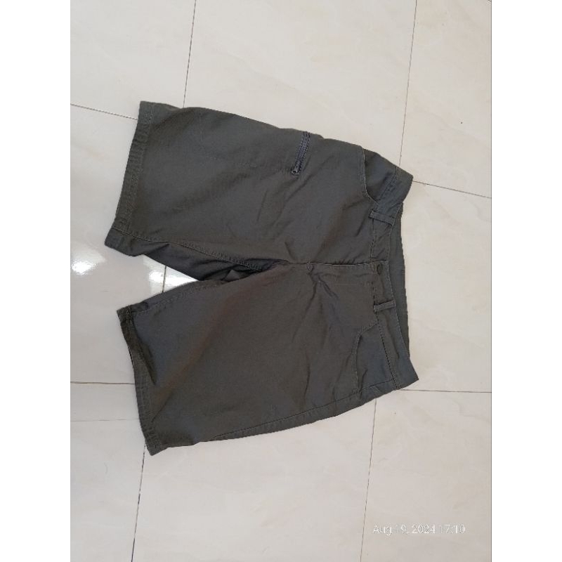 กางเกงเดินป่า ขาสั้น decathlon nh500 ขนาด m / 42