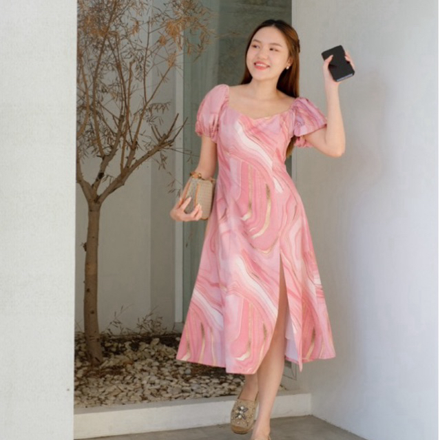 Rosie shape dress เดรสยางไหล่รุ่นนิยม ปรับดีเทลเป็นตีเกล็ดตั้ง 2 เส้นเข้าเชฟ เลือกผ้า แขน ขนาดยาว ผ่าไม่ผ่าในแชทจ้า