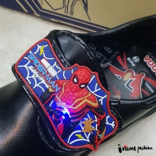 NFshoes รองเท้านักเรียนเด็ก อนุบาลชาย ADDA แอ็ดด้า ลายการ์ตูน สไปเดอร์แมน /เบ็นเท็น มีไฟ ผ้าใบเด็ก ไซส์ 25-35 W/H