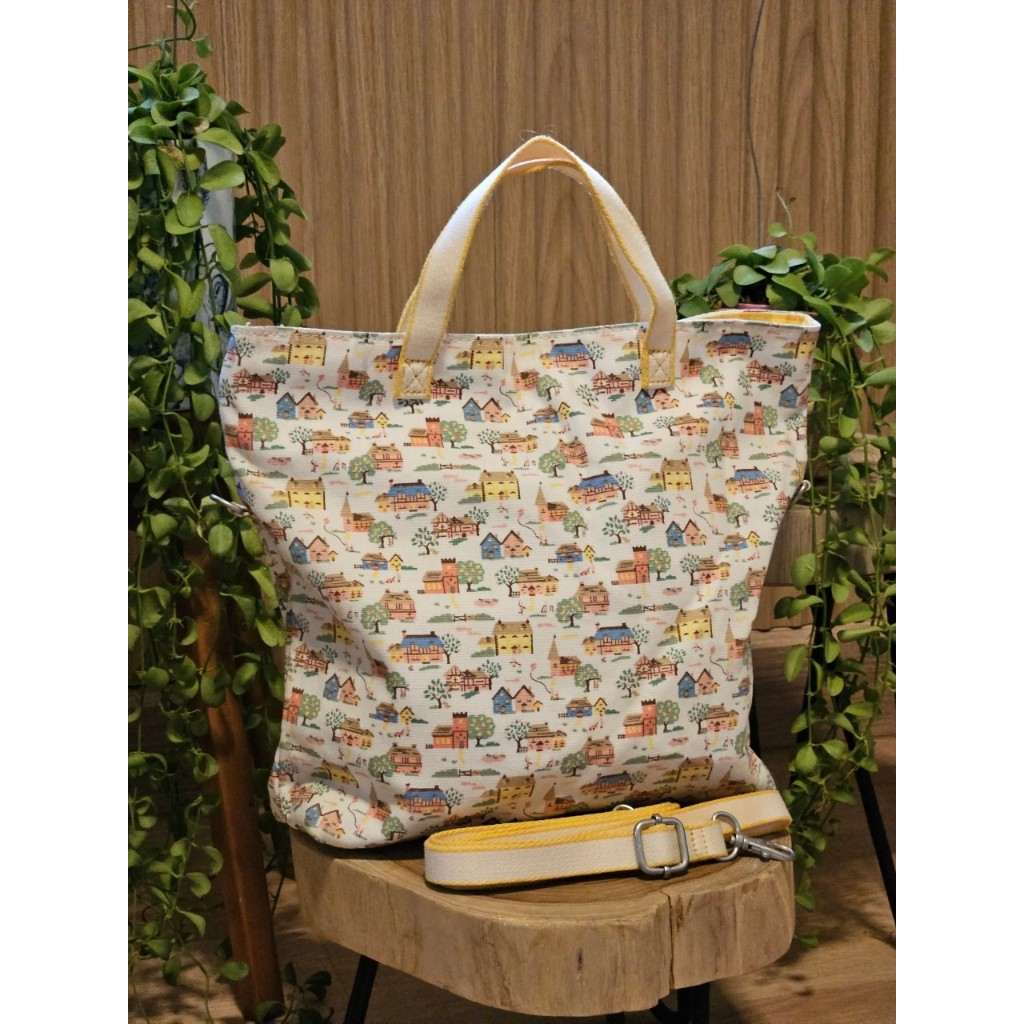 Cath Kidston Reversible Bag ใบนี้ ใบเดียวเอาอยู่! สองด้าน สองสไตล์ มือสองของแท้