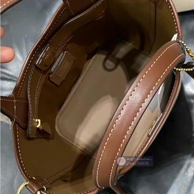 【พร้อมส่ง】แท้💯% outlet Hanna Bucket 7.6 นิ้ว กระเป๋าใส่ตะกร้าผัก กระเป๋าสะพายสตรี กระเป๋าถือแบบใหม่