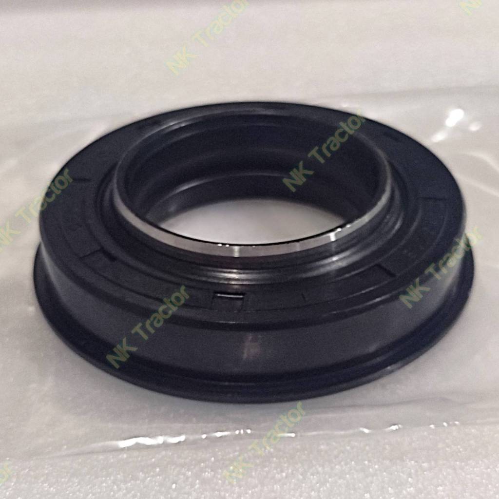 ซีลล้อหน้า L2402 DT (รู40/45 x นอก70/75 x สูง13/18 มม.) ซีลกันน้ำมัน ซีลเพลาล้อ ซีลดุมล้อ ซีลแกนเพลาล้อ