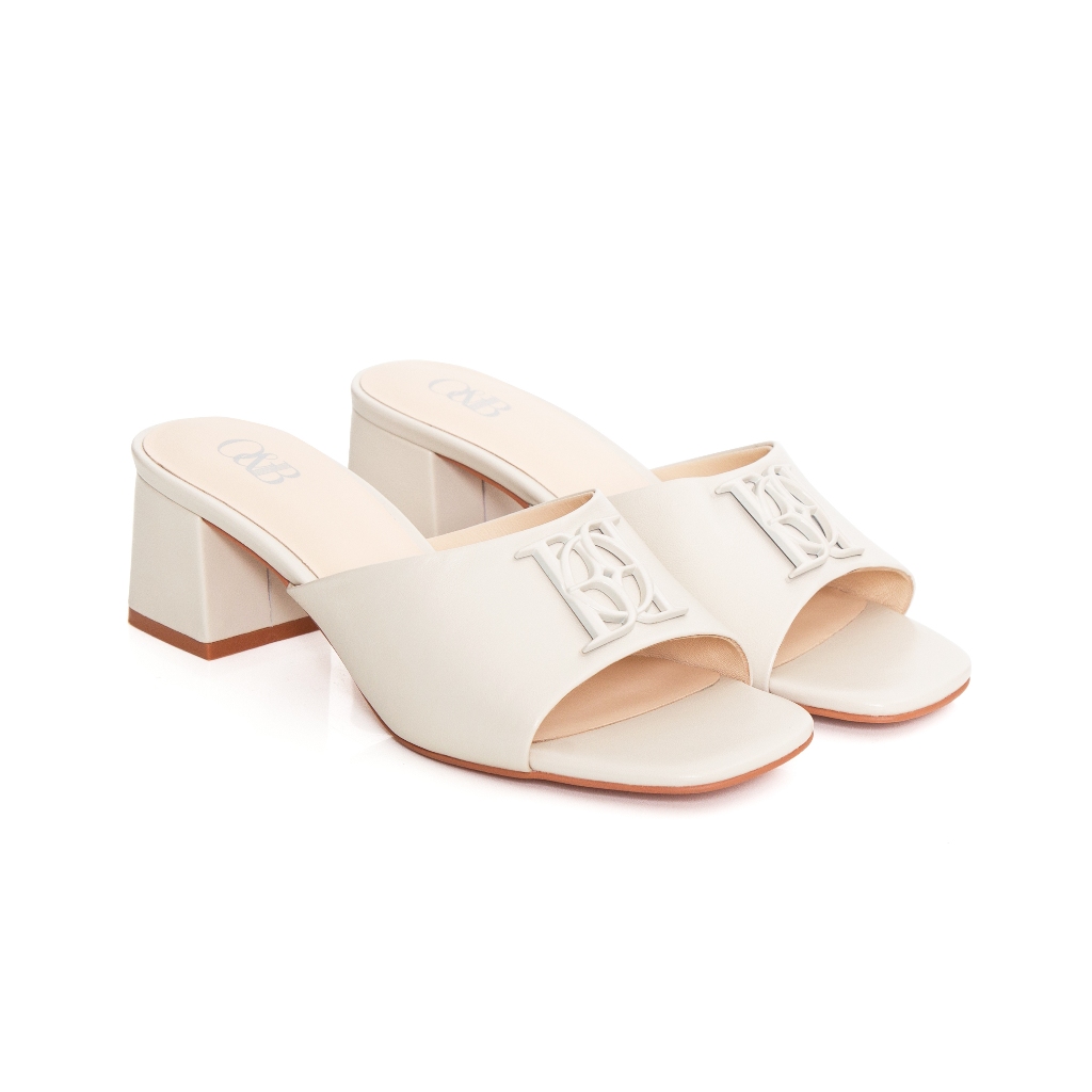 O&B รองเท้าส้นสูงหนังแกะ รุ่น COVENT HEELS IN UNDERCOVER CREAM-11211SS07296F_F4BEXX