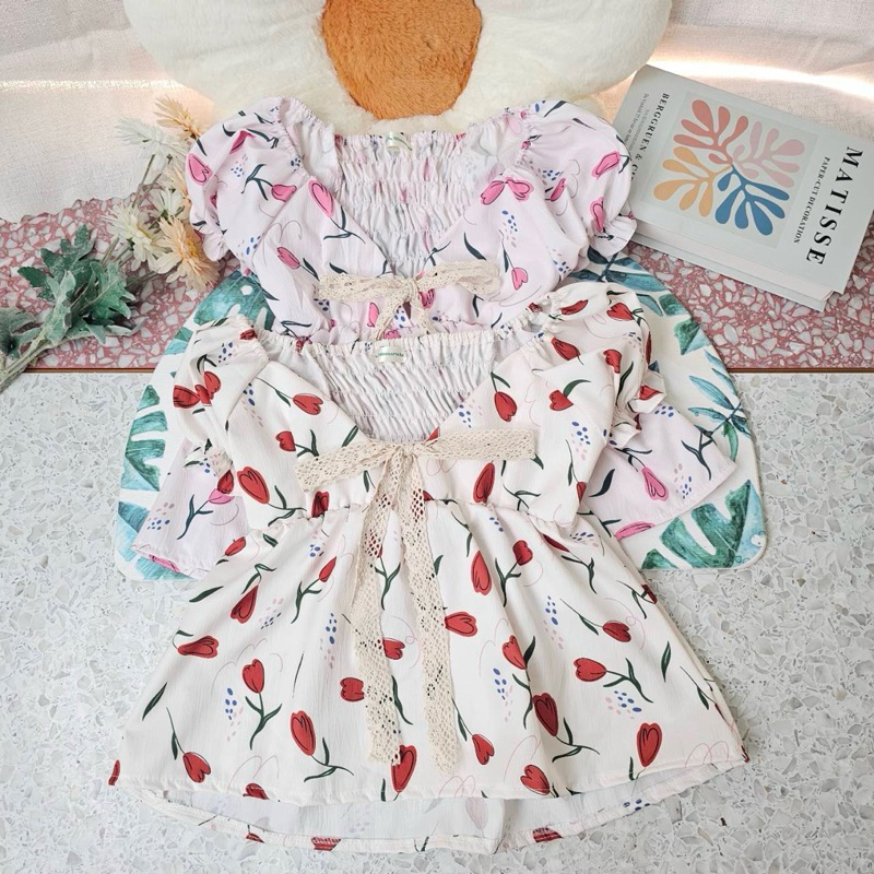 🌸OPV🌸 เสื้อคอเหลี่ยมลายดอกไม้ แต่งโบว์ฉลุ สม็อคหลัง เสื้อลายดอกไม้