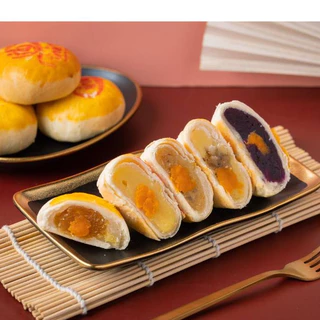 เปี๊ยะปุ๊บปั๊บ อร่อยซอย 8 คละไส้ 1 ห่อ มี 4 ชิ้น ขนมเปี๊ยะปุ๊บปั๊บ ขนมเปี๊ยะอร่อยซอย 8