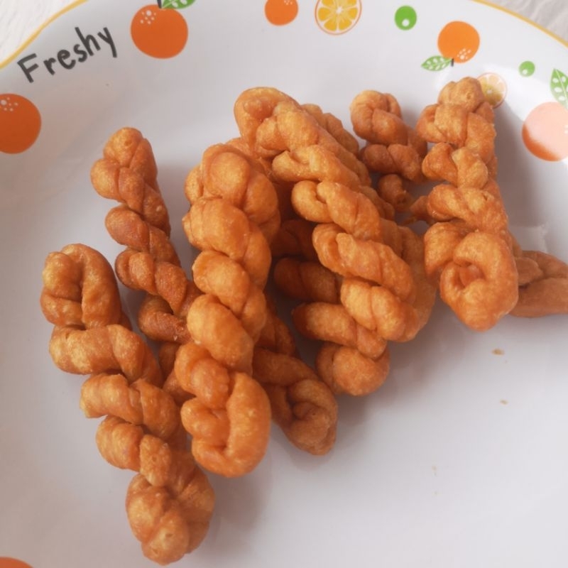 ขนมเกลียวเค็ม ขนมพื้นเมืองตรัง