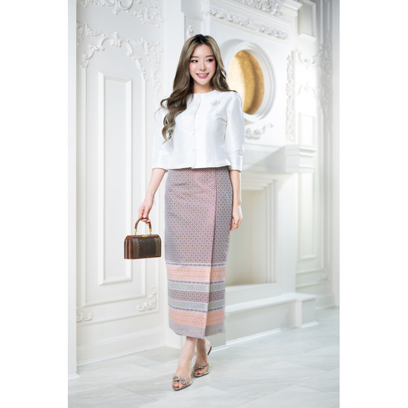 เสื้อผ้าไหมแพรทิพย์ทรงเรือนต้น