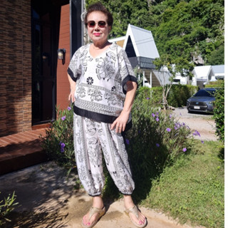 NEW!! (๋LG) ชุดเสื้อคอวีหน้าสั้น-หลังยาวและกางเกงขาจั้ม  อกไ…