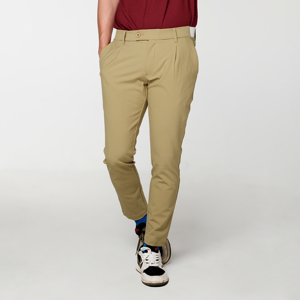 era-won กางเกง รุ่น GOLF FABRIC (065 V.8) ทรงกระบอกเล็ก ขาเต่อ เอวยางยืด สี Dark Beige