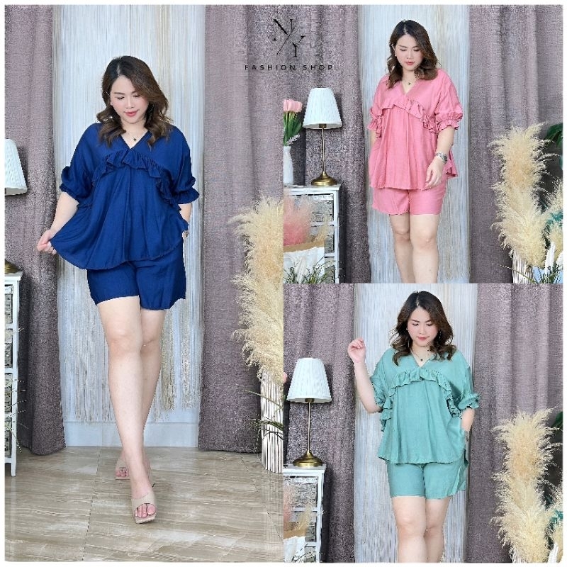ใหม่. 2 pieces set ชุดเซ็ทกางเกงขาสั้นสาวอวบ เซ็ท 2 ชิ้น Free size: อก32- 46นิ้ว.ผลิตจากผ้าไหมซาติน.