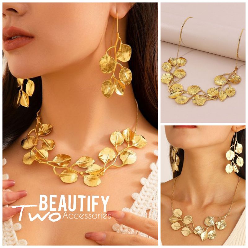 สร้อยคอโลหะผสมจี้ใบไม้สีทองเปิดเผยลำคอสวยระหงชวนหลงใหลยิ่งขึ้น