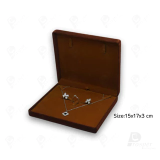 รวมกล่องกำมะหยี่ใส่เซ็ตเครื่องประดับ แหวน ต่างหู สร้อยคอ ขนาด 15x17x3 cm จัดเก็บได้ครบชุดจิวเวอรี่