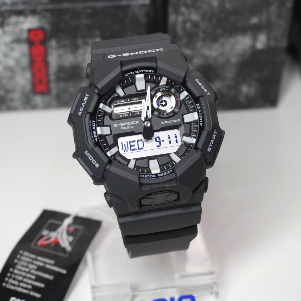Casio G-Shock นาฬิกาข้อมือผู้ชาย สายเรซิน รุ่น GA-010( GA-010-1A, GA-010-2A,GA-010-5A)