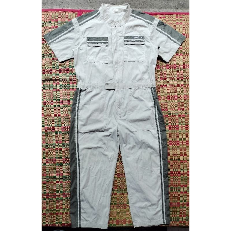 ชุดหมี ชุดช่าง Toyota