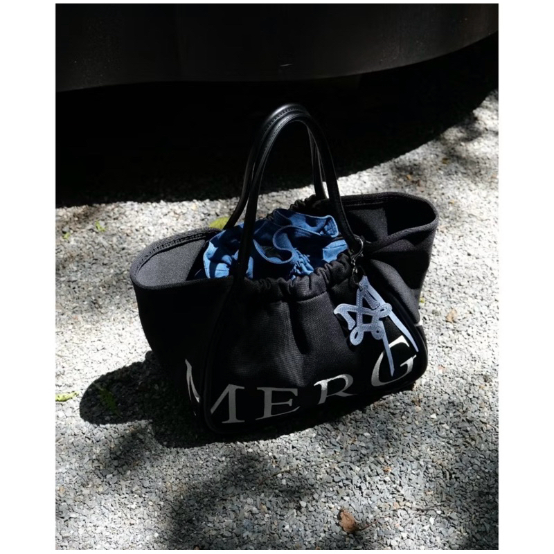 [พร้อมส่ง!! ] ใช้โค้ด30% Merge A-Day Bag *New in box*