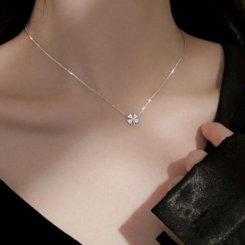 💗พร้อมส่งในไทย💗 สร้อยคอแฟชั่น จี้ใบไม้เพชร