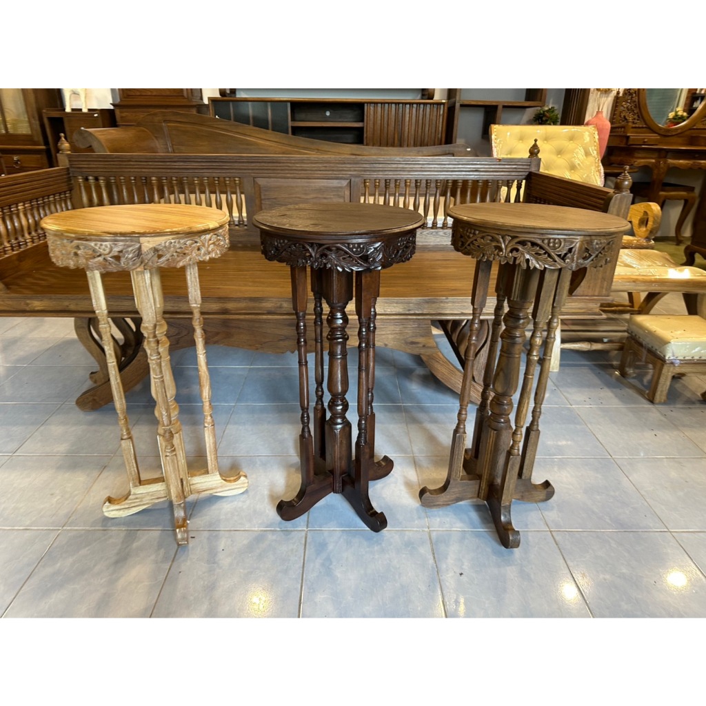 โต๊ะไม้สัก โต๊ะกลม ลายเถาองุ่นกว้าง 35X สูง 75cm ขานก 3สีสวยไม้สักแก่ โต๊ะแกะสลัก โต๊ะข้าง - รูปที่ 7