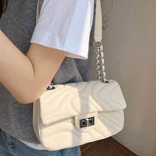 [ร้านไทย พร้อมส่ง] ของแท้ 100% The kuzi Amber bag