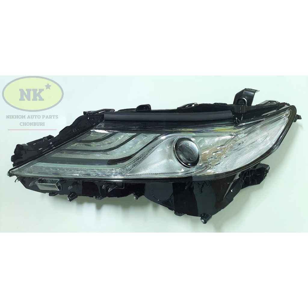 ไฟหน้า โตโยต้า แคมรี่ ACV70 18'-21' 2.5 Hybrid *รุ่นหลอดไฟฮาโลเจน* / Toyota Camry ACV70 18'-21'