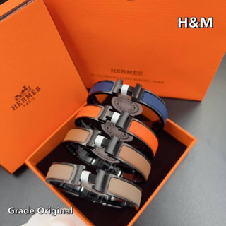 🐎 Hermes Clic H Bracelet 🐎  𝑺𝒊𝒛𝒆 : 𝐆𝐌 ✨ 𝑮𝒓𝒂𝒅𝒆 : 𝑶𝒓𝒊𝒈𝒊𝒏𝒂𝒍 𝟏:𝟏 ✨ งานสวยใส่สลับแท้ (แจ้งสีทางแชท)