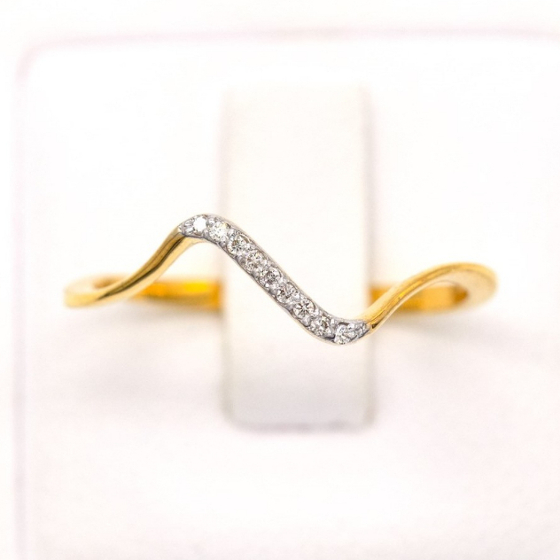 แหวนคลื่น ดีไซน์เก๋ 🌊 แหวนเพชร แหวนทองเพชรแท้ ทองแท้ 37.5% (9K) ME836