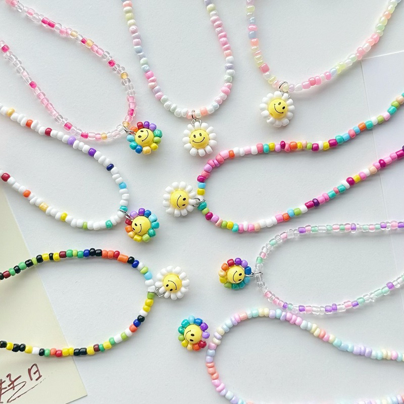 ꒰พร้อมส่ง꒱ Smile Bead Necklace  สร้อยคอลูกปัด สร้อยลูกปัดพาสเทลใส่ไปทะเล Handmade จี้เดซี่ยิ้ม มีแบบเยอะมาก