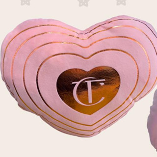 หมอน Charlotte Tilbury